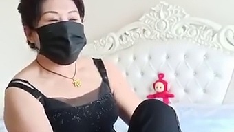Mature Asian Woman Desires Sexual Intercourse
