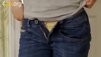 Asian Girl Gets Fucked By Friendly Friend In Full Movie
