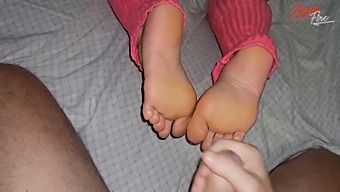 I Gave My Stepbrother A Footjob And Made Him Cum On My Feet